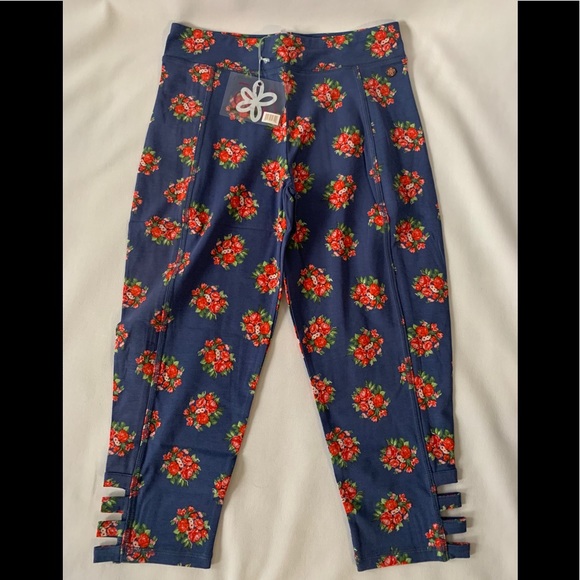 Matilda Jane Super cute and soft leggings - Picture 4 of 11